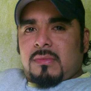 Meet your Posher, Efrain